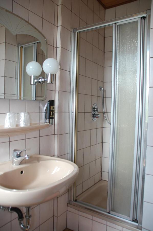 Homberg  Hotel Pension Frankfurter Hof المظهر الخارجي الصورة