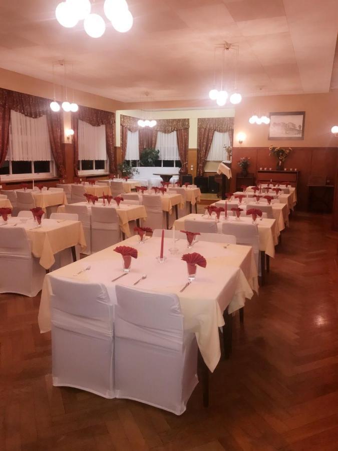 Homberg  Hotel Pension Frankfurter Hof المظهر الخارجي الصورة